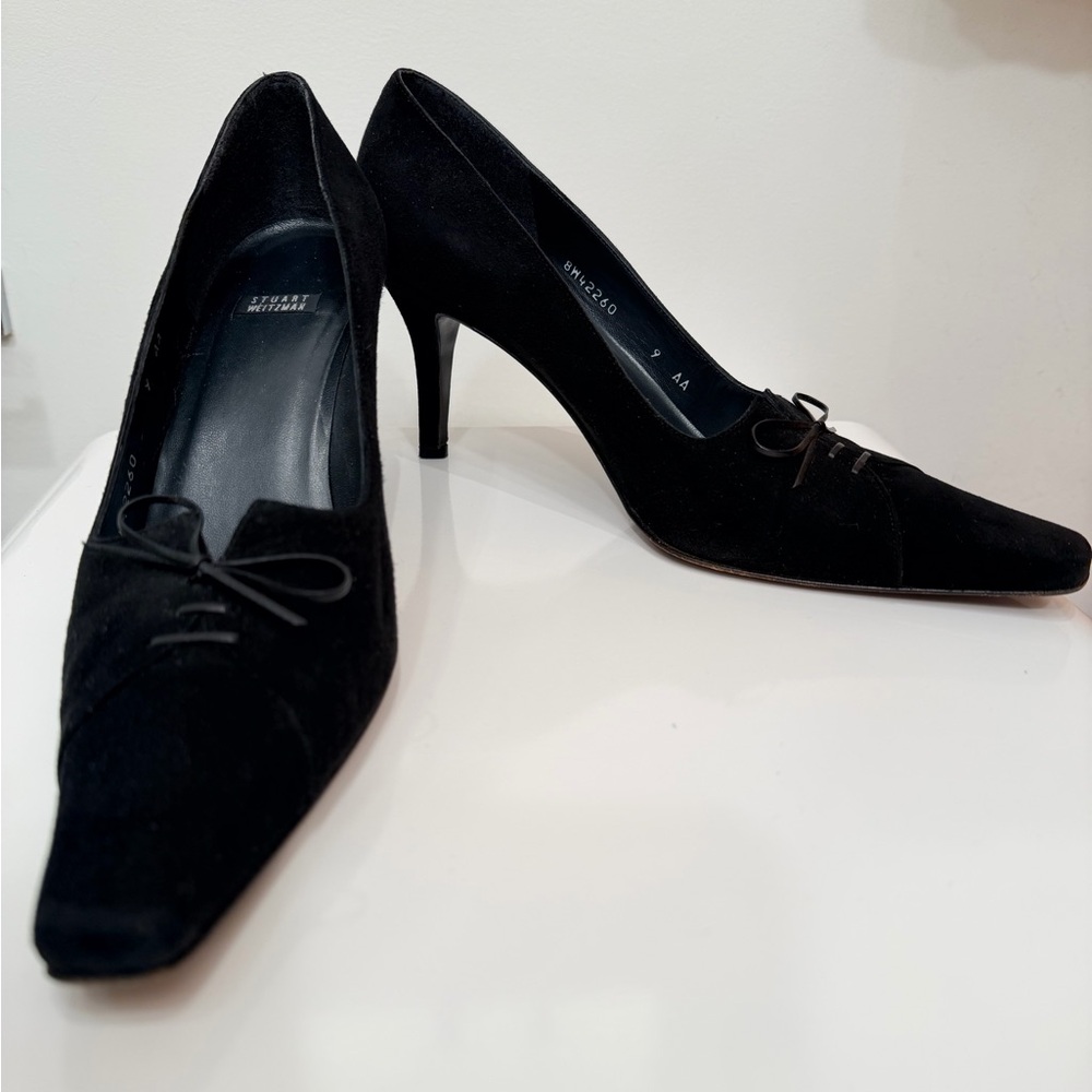 Stuart Weitzman suede pumps